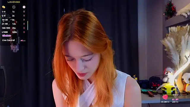 Snapshot of Hisoka_akerley chatting on March 5, 2025, 4:24 am Hisoka akerley online show from March 5, 2025, 4:24 am