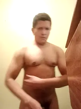 Snapshot of machoactivo1 chatting on February 10, 2025, 11:57 am machoactivo1 online show from February 10, 2025, 11:57 am