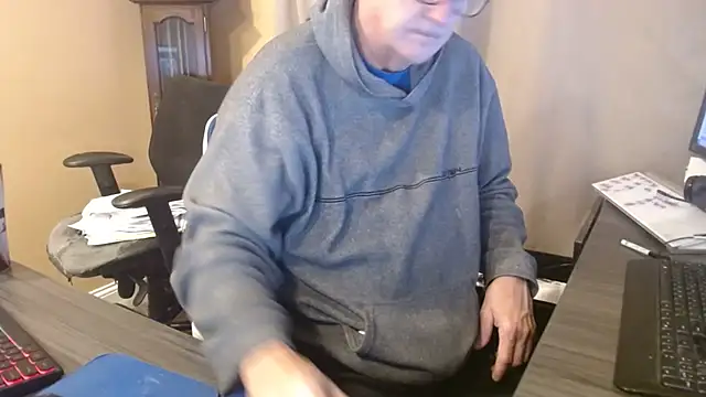 olderandwiser2 online show from January 10, 2026, 5:09 am