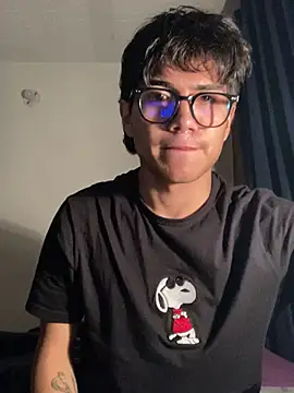 shadowsofgarden online show from March 21, 2025, 1:24 am