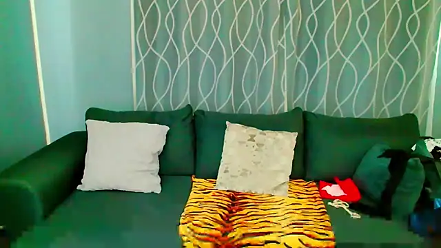 Snapshot of adeleadison chatting on February 22, 2026, 6:57 am adeleadison online show from February 22, 2026, 6:57 am