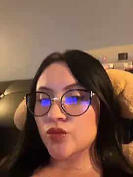 ValentinaOrtiz3 online show from February 3, 2026, 2:53 am