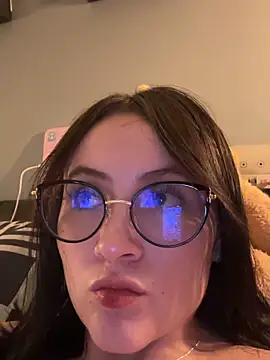 Snapshot of ValentinaOrtiz3 chatting on June 10, 2026, 2:56 am ValentinaOrtiz3 online show from June 10, 2026, 2:56 am
