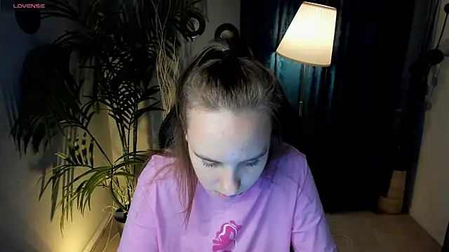 Lika 0ne online show from September 24, 2025, 11:57 am