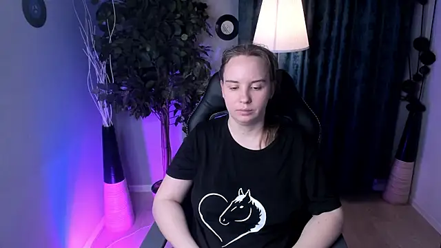 Lika 0ne online show from April 25, 2026, 2:47 pm