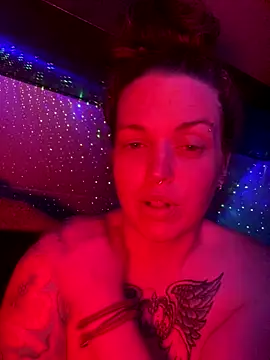 favoritestepsis online show from November 20, 2025, 9:20 am