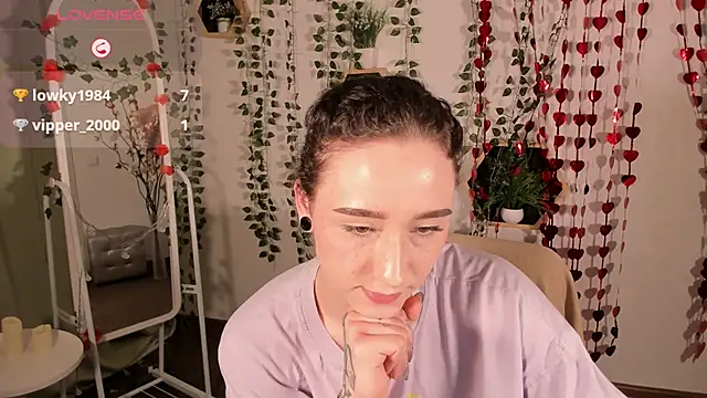 Snapshot of Smoke_of_soul_ chatting on February 18, 2025, 7:52 pm Smoke of soul online show from February 18, 2025, 7:52 pm