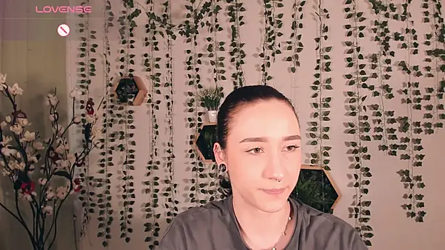 Snapshot of Smoke_of_soul_ chatting on March 20, 2025, 1:48 pm Smoke of soul online show from March 20, 2025, 1:48 pm