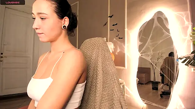 Snapshot of Smoke_of_soul_ chatting on November 5, 2025, 1:44 pm Smoke of soul online show from November 5, 2025, 1:44 pm