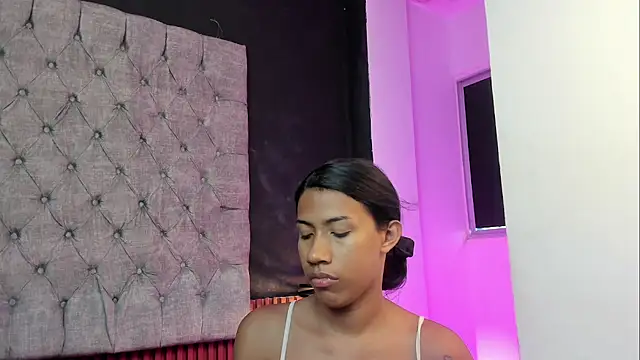 AntoniSantoss online show from February 23, 2026, 7:22 pm