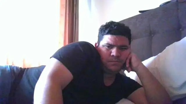 Snapshot of oscarshow24 chatting on October 1, 2025, 7:20 pm oscarshow24 online show from October 1, 2025, 7:20 pm