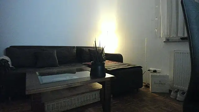 Snapshot of molicaremolicare chatting on October 28, 2025, 5:55 am molicaremolicare online show from October 28, 2025, 5:55 am