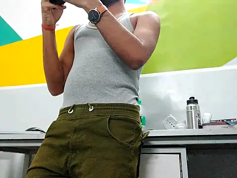 Snapshot of Lustyluckyy chatting on February 25, 2025, 3:49 pm Lustyluckyy online show from February 25, 2025, 3:49 pm