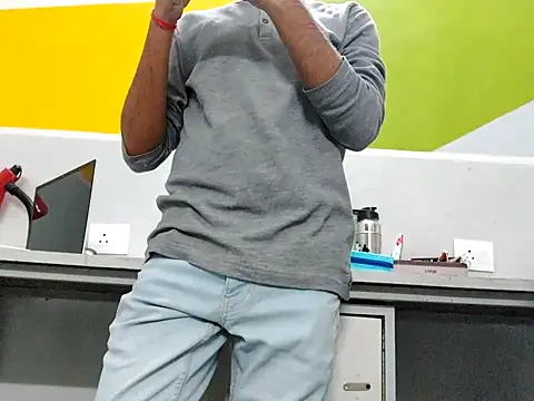 Snapshot of Lustyluckyy chatting on February 28, 2025, 4:10 pm Lustyluckyy online show from February 28, 2025, 4:10 pm