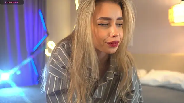  Spring Day  online show from November 29, 2025, 11:35 am