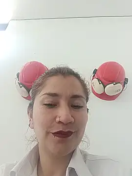 Snapshot of Cielo_carpentier69 chatting on July 27, 2026, 2:46 pm Cielo carpentier69 online show from July 27, 2026, 2:46 pm