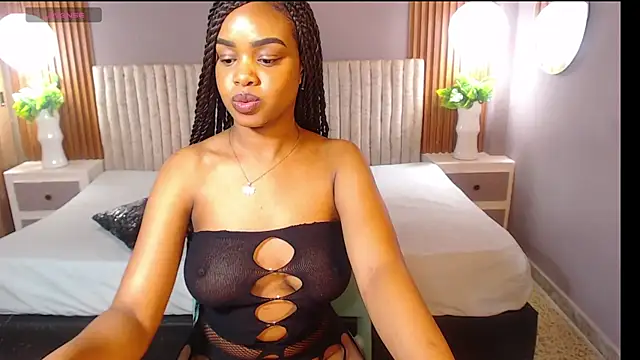 TianaSky online show from September 14, 2025, 9:47 pm