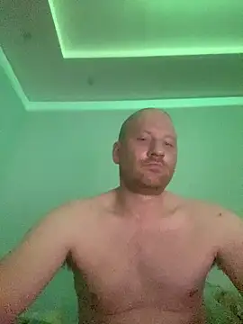 Snapshot of Krzysiekg123 chatting on February 13, 2026, 9:11 pm Krzysiekg123 online show from February 13, 2026, 9:11 pm