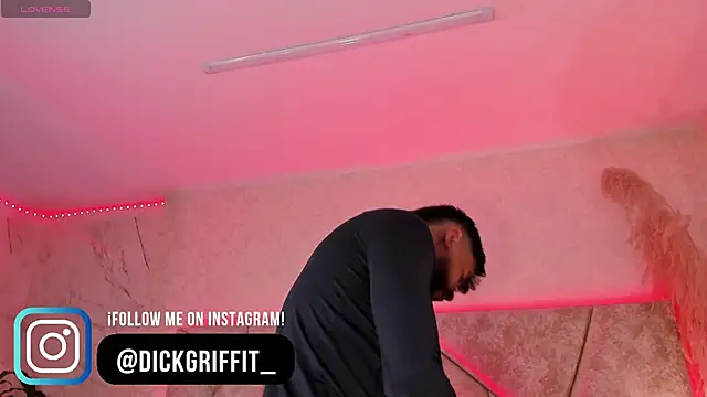 Snapshot of DickGriffith_ chatting on February 20, 2025, 12:04 pm DickGriffith online show from February 20, 2025, 12:04 pm