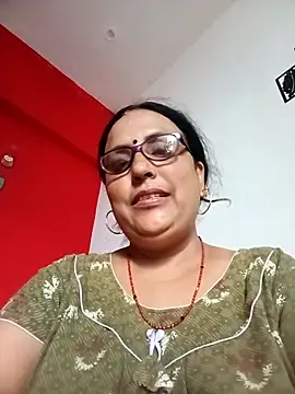 Kiyara8 online show from September 12, 2025, 3:17 am