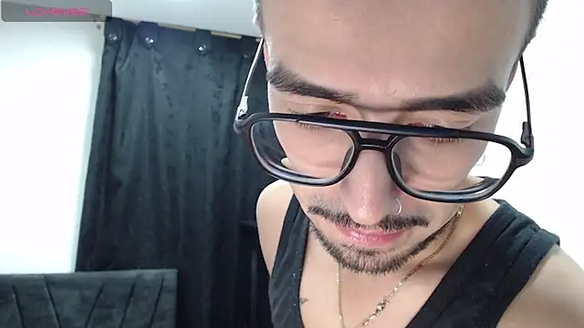 Snapshot of Demian_val chatting on February 12, 2026, 11:27 am Demian val online show from February 12, 2026, 11:27 am