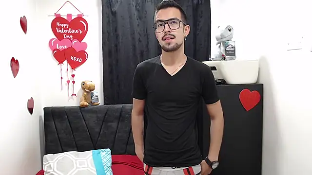 Snapshot of Demian_val chatting on February 14, 2026, 11:29 am Demian val online show from February 14, 2026, 11:29 am