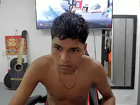 Snapshot of David_Gil19 chatting on February 28, 2025, 12:42 pm David Gil19 online show from February 28, 2025, 12:42 pm