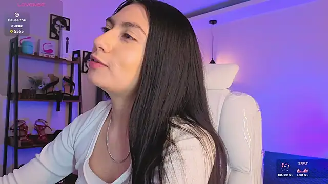 Miller Vanessa  online show from March 9, 2026, 8:57 pm