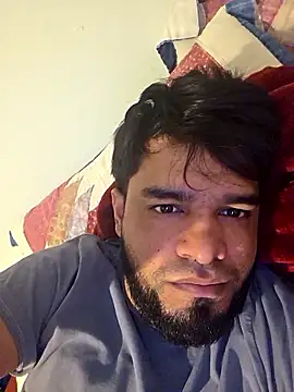 guajiro276565 online show from February 3, 2026, 7:41 pm