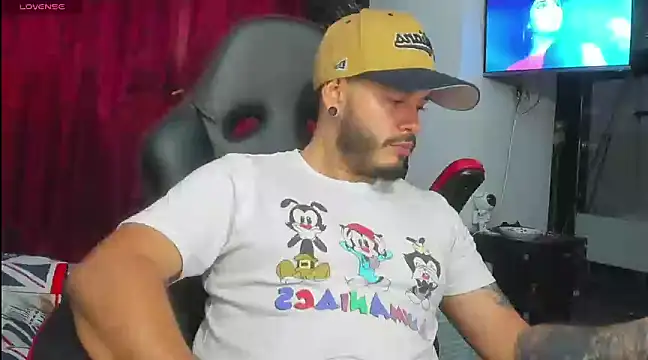 Snapshot of ragnar_lothbrok777 chatting on March 19, 2025, 12:59 am ragnar lothbrok777 online show from March 19, 2025, 12:59 am