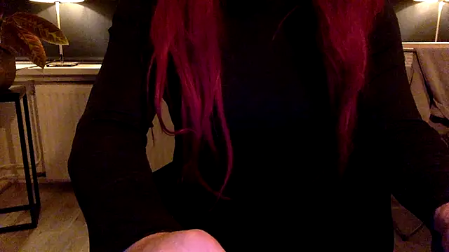 Bleueyez007 online show from February 5, 2026, 11:31 pm