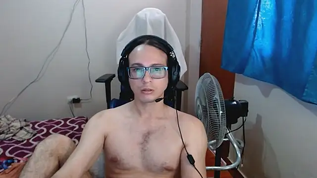 cholitohermoso online show from March 11, 2025, 7:03 pm