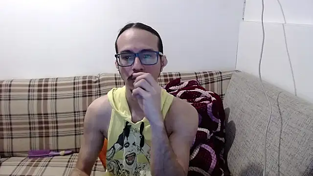 cholitohermoso online show from June 21, 2026, 5:26 pm
