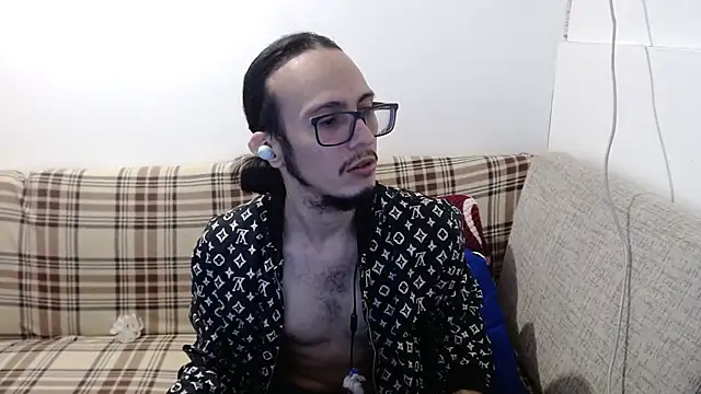 cholitohermoso online show from July 29, 2026, 2:37 pm