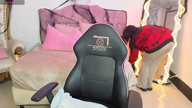 Snapshot of LUDO_KITTY_TAY chatting on October 17, 2025, 3:20 am LUDO KITTY TAY online show from October 17, 2025, 3:20 am