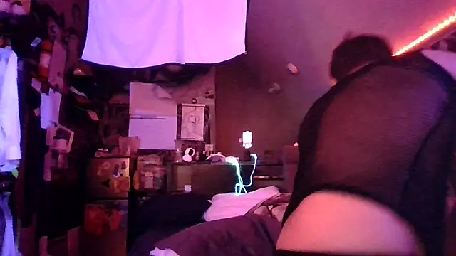 Sk00byJaXxX212 online show from October 24, 2025, 9:06 am