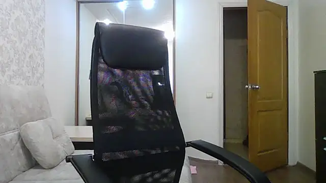 Victoria secrets  online show from March 2, 2025, 5:54 am