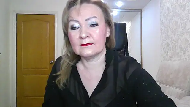 Victoria secrets  online show from November 6, 2025, 5:30 am