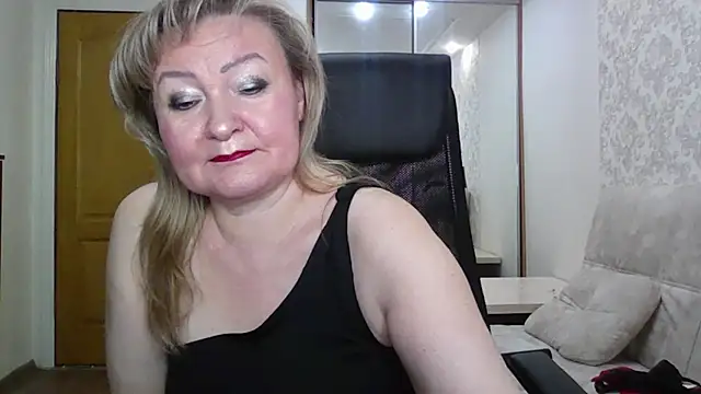 Victoria secrets  online show from February 9, 2026, 5:06 pm