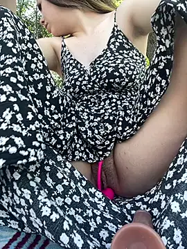 Pussy4564N online show from May 6, 2026, 12:32 pm