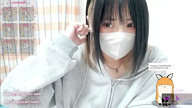 Snapshot of FUYU_rain chatting on November 14, 2025, 12:31 am FUYU rain online show from November 14, 2025, 12:31 am