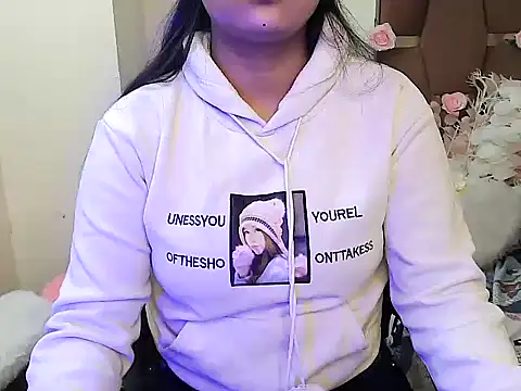 megancatluna online show from November 16, 2025, 5:35 am