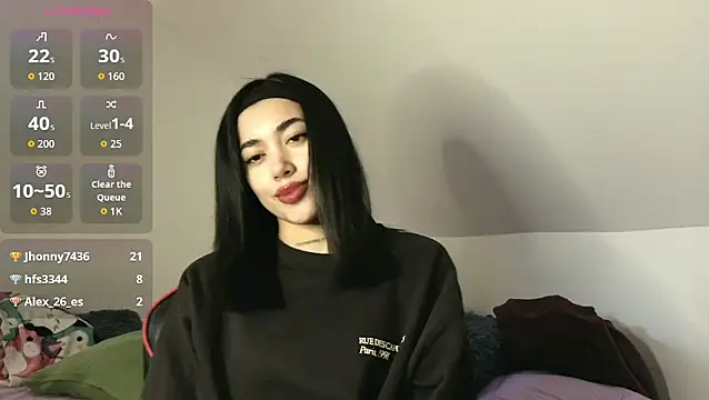 KylieLoveXX online show from November 11, 2025, 1:11 pm