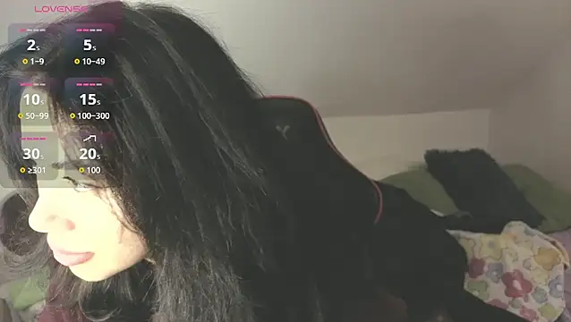 KylieLoveXX online show from November 16, 2025, 5:07 pm