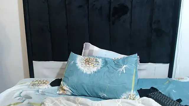 ComeHaveaTask online show from March 9, 2025, 9:25 pm