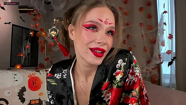 Snapshot of TaiteBayles chatting on October 28, 2025, 2:37 am TaiteBayles online show from October 28, 2025, 2:37 am