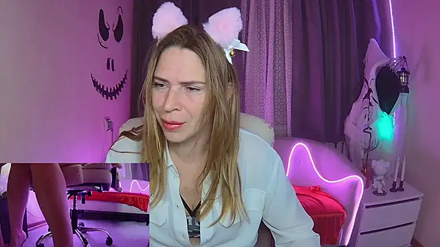 TessaDaybreak online show from October 24, 2025, 7:49 am