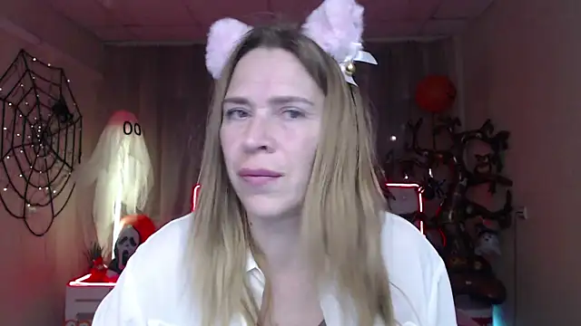 TessaDaybreak online show from October 27, 2025, 8:07 am