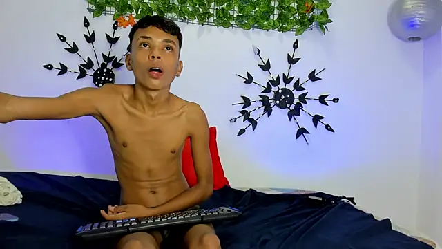 Snapshot of Calvin_Ford chatting on February 13, 2025, 10:12 am Calvin Ford online show from February 13, 2025, 10:12 am