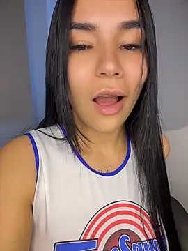 Snapshot of Naatalia chatting on April 16, 2026, 9:39 pm Naatalia online show from April 16, 2026, 9:39 pm